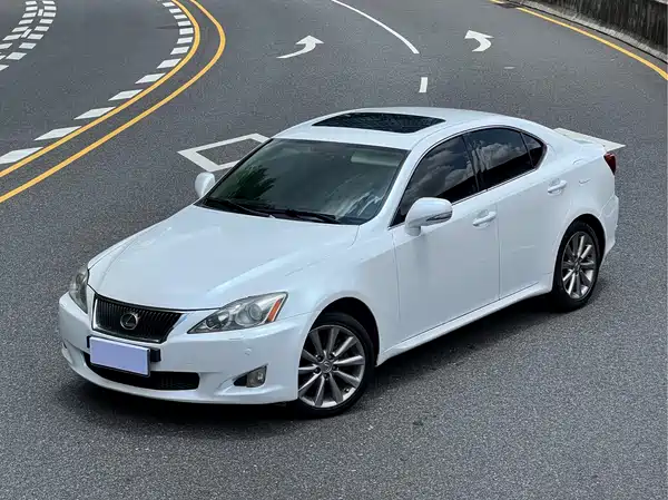 Lexus IS 2009