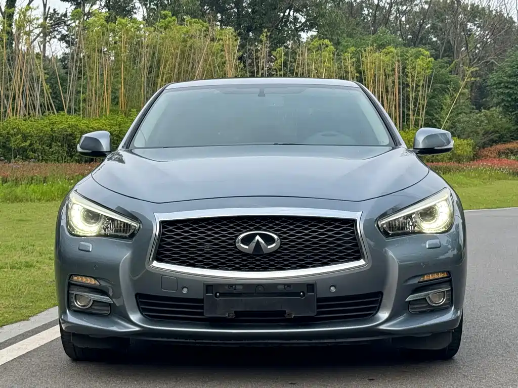 Infiniti Q50L 2015 — фото 2