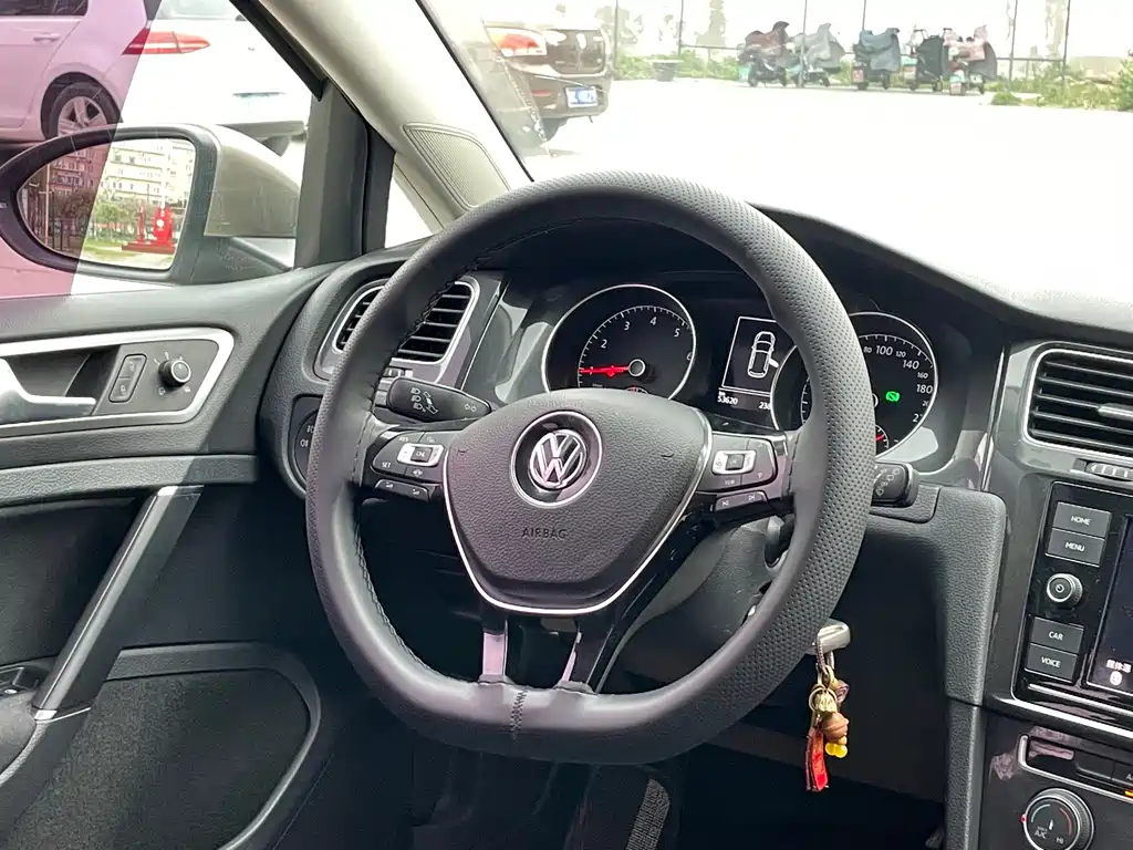 Volkswagen Golf 2019 — фото 18