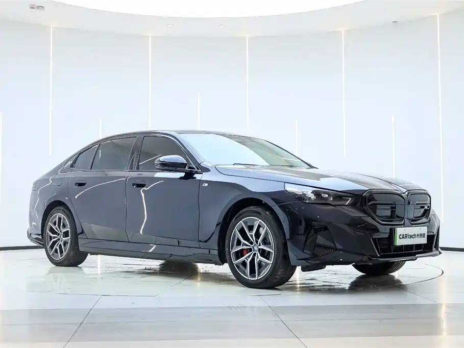 BMW i5 2025 — фото 2