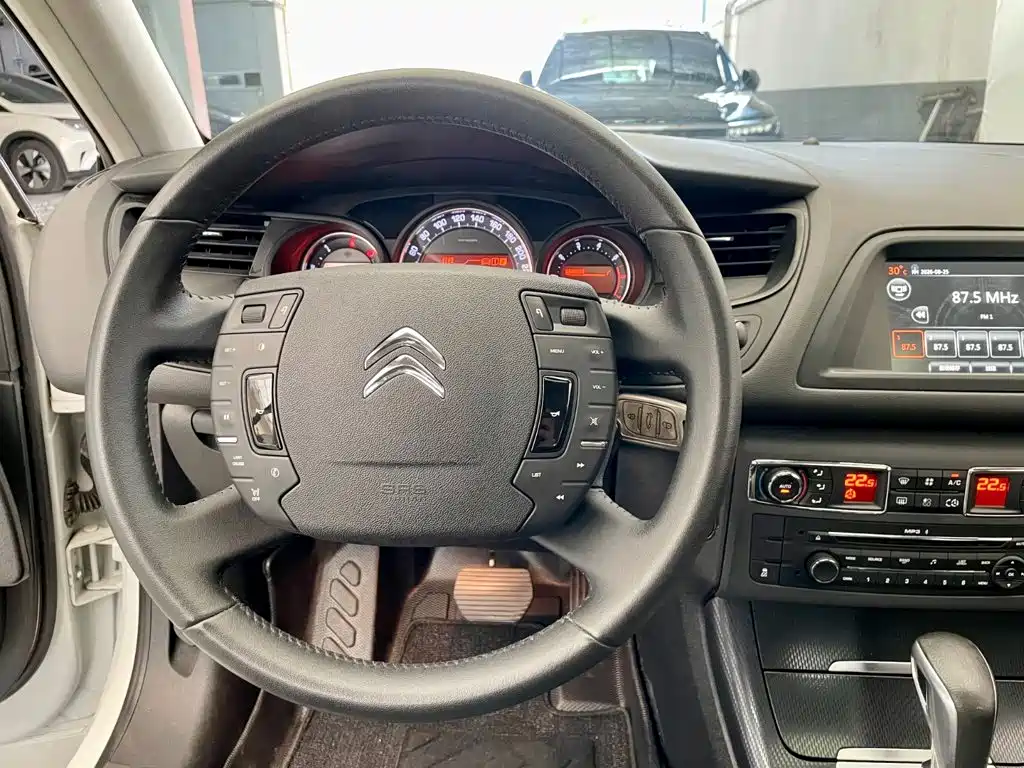 Citroën C5 2015 — фото 13