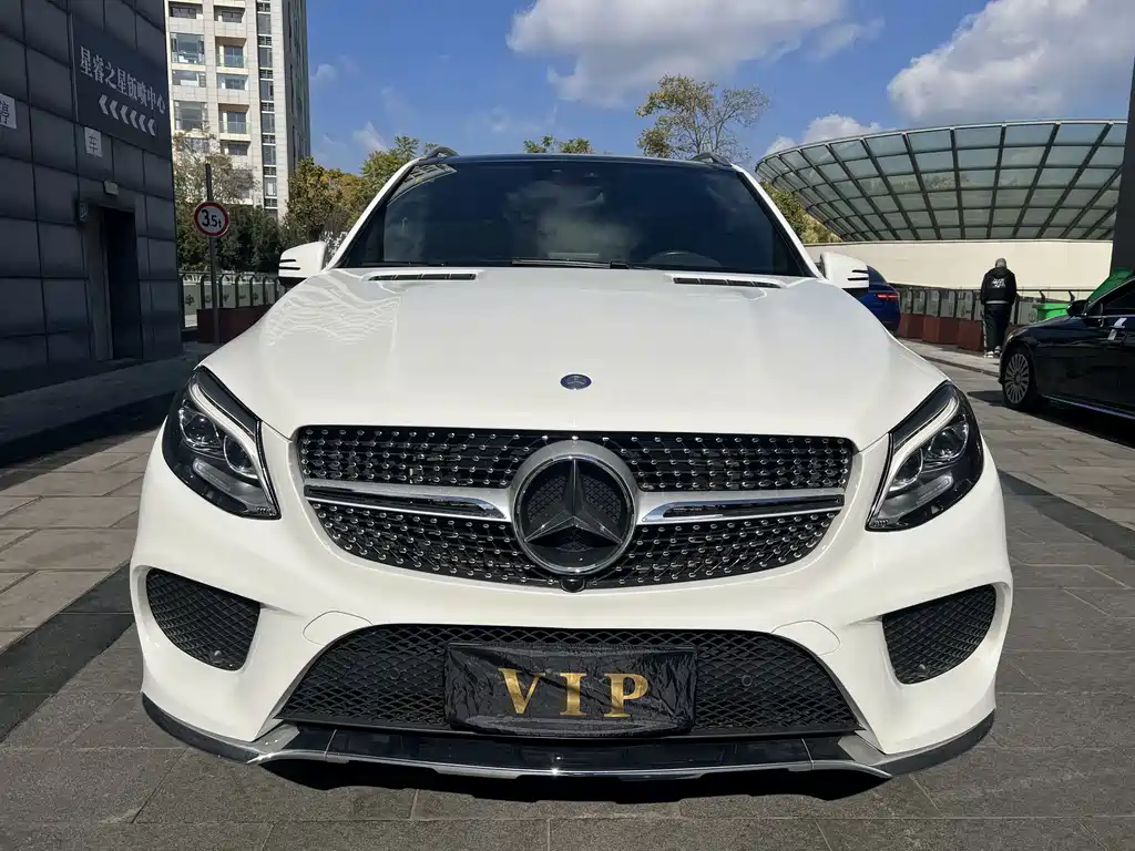 Mercedes-Benz GLE 2017 — фото 2