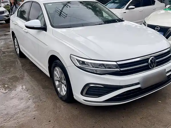 Volkswagen Bora 2024