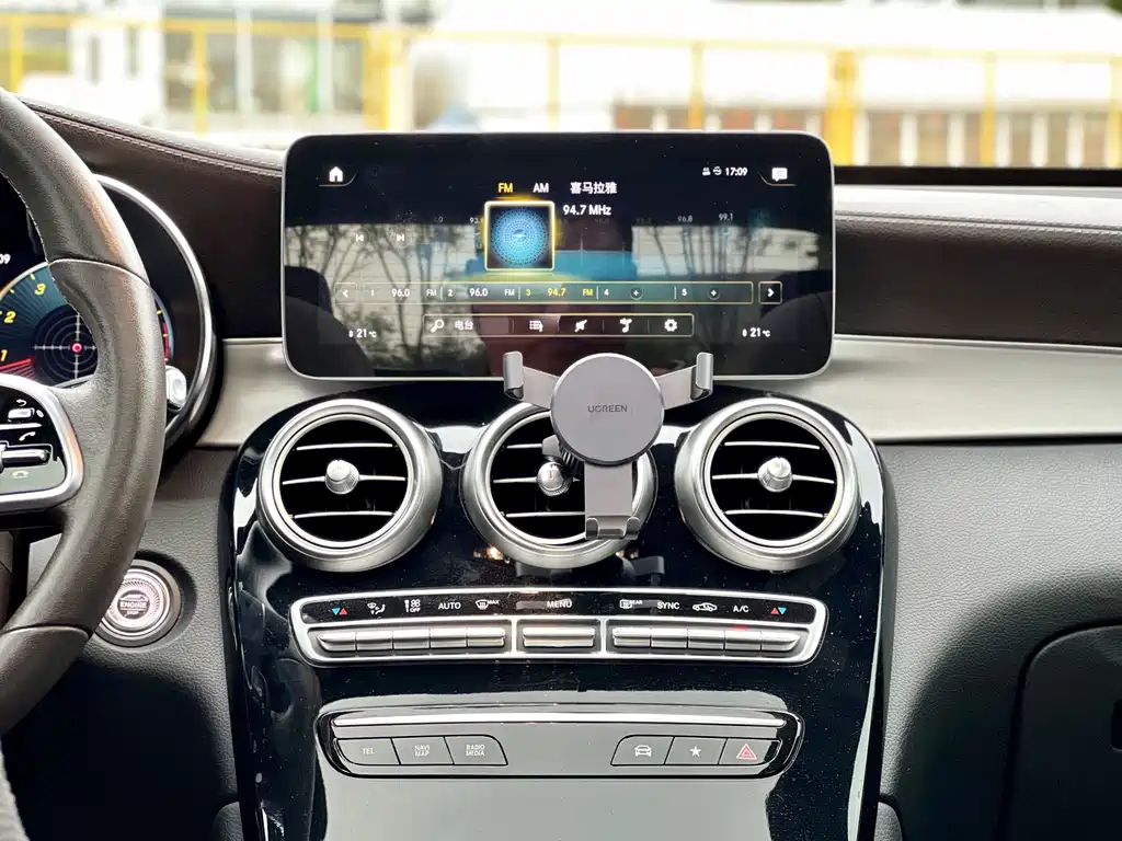 Mercedes-Benz GLC 2020 — фото 14