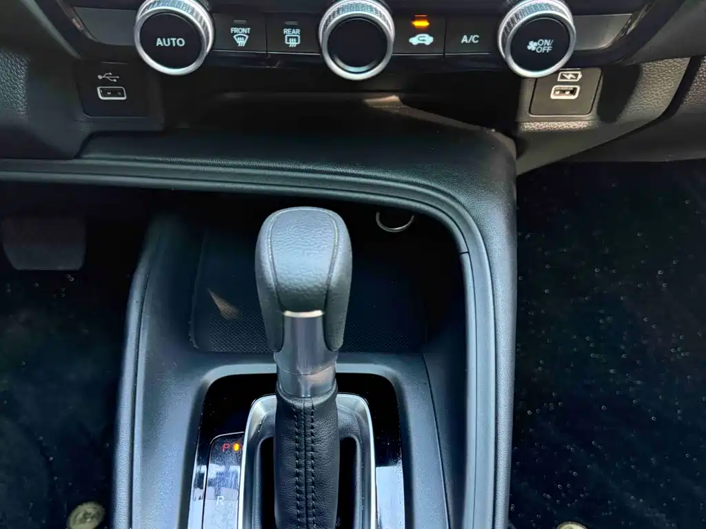 Honda Vezel 2023 — фото 15