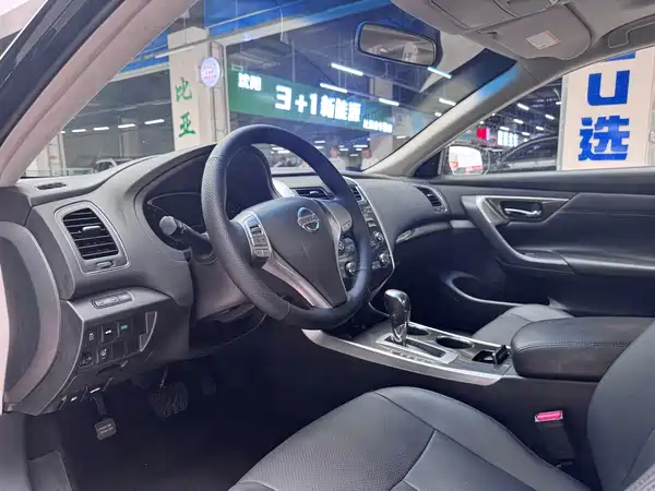 Nissan Teana 2015