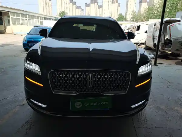 Lincoln Nautilus 2021