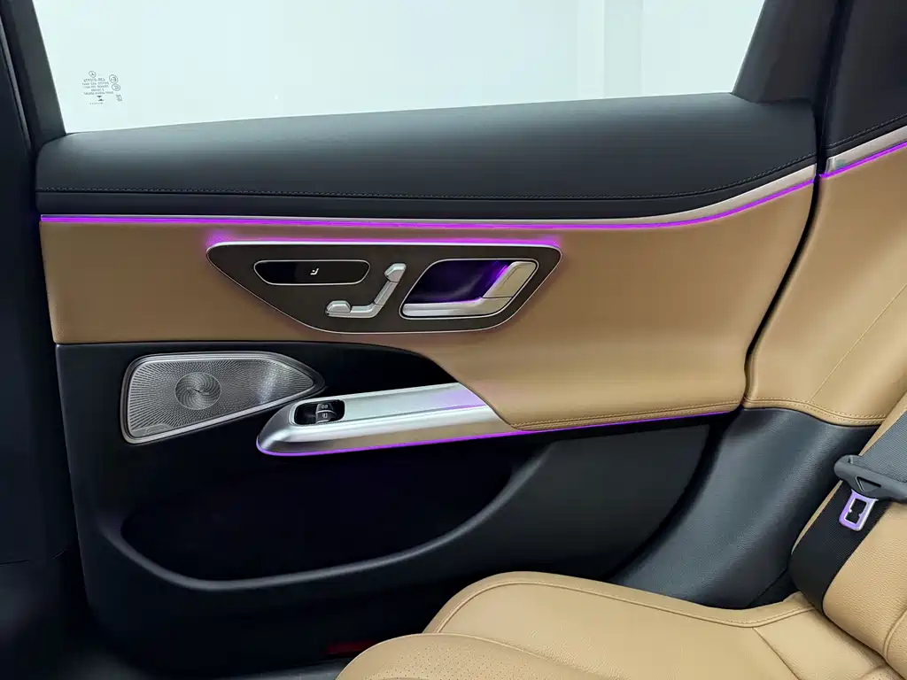 Mercedes-Benz E-Class 2025 — фото 33