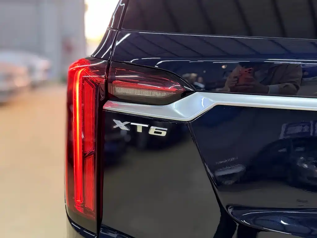 Cadillac XT6 2021 — фото 27