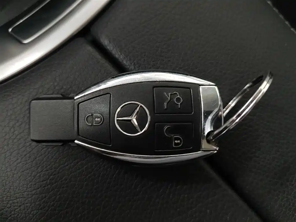 Mercedes-Benz C-Class 2015 — фото 9