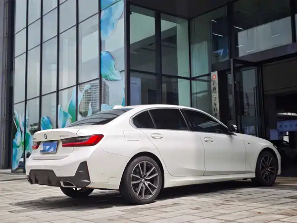 BMW 3 Series 2022