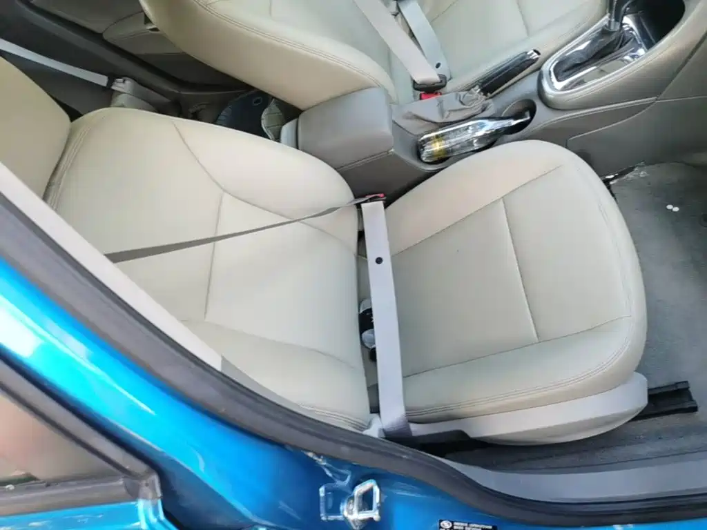Buick Excelle GT 2015 — фото 25