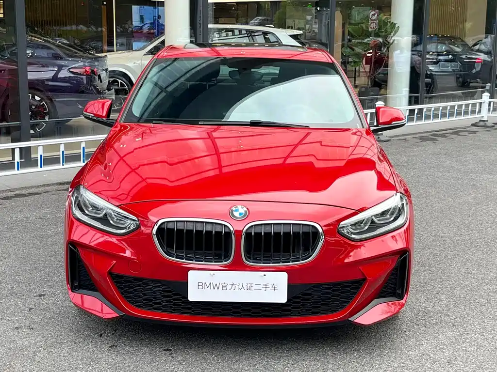 BMW 1 Series 2021