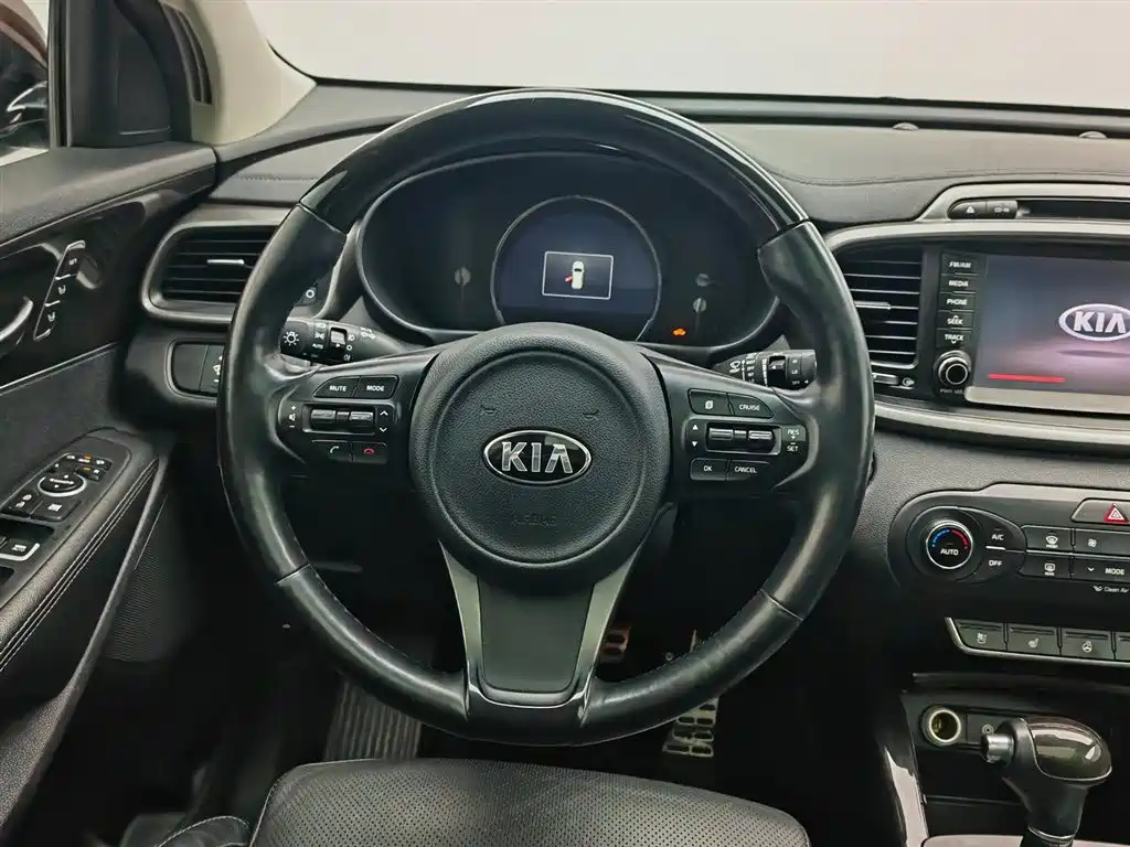 Kia Sorento 2015 — фото 11