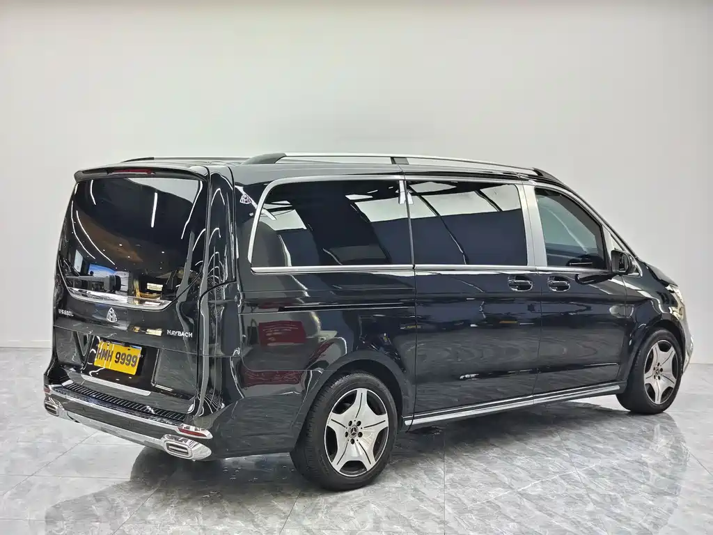 Mercedes-Benz V-Class 2023 — фото 8