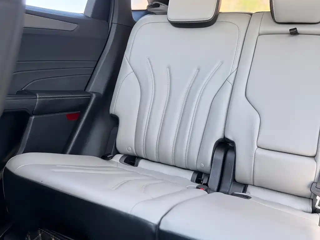 Ford Escape 2022 — фото 14