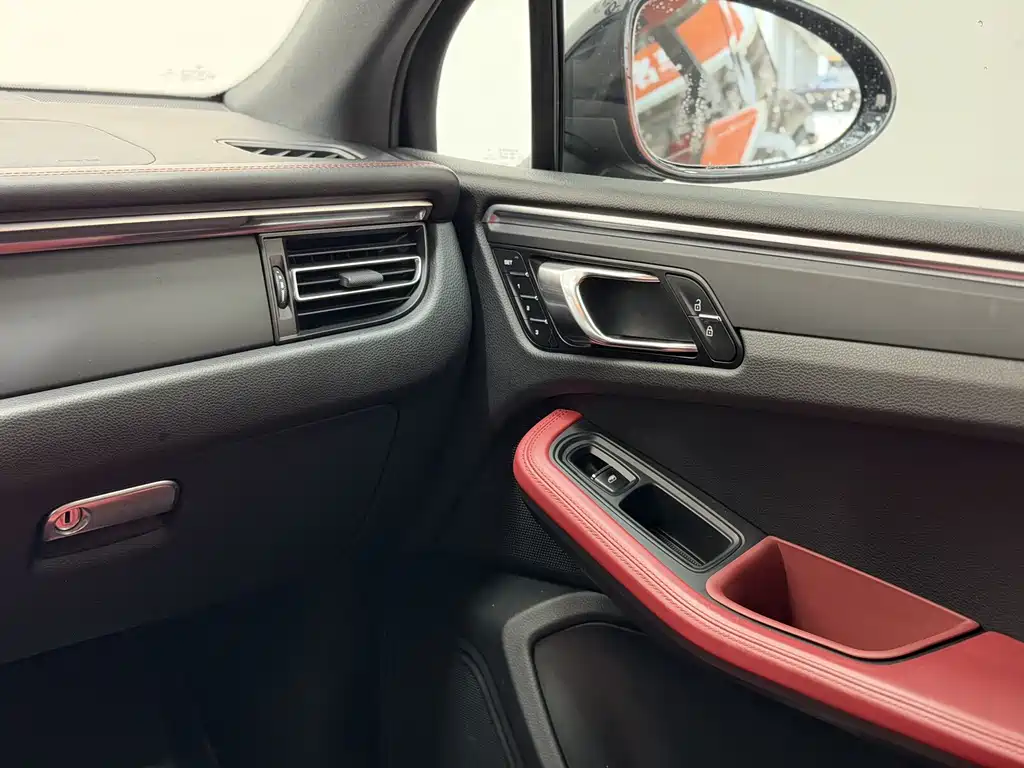 Porsche Macan 2020 — фото 12
