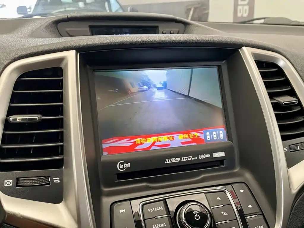 Changan Eado XT 2015 — фото 14