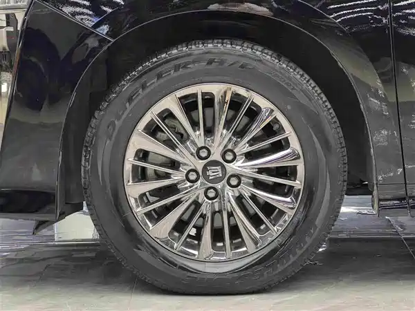 Toyota Vellfire 2022