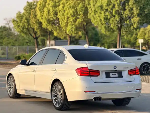 BMW 3 Series 2019