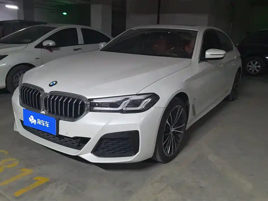BMW 5 Series 2023 — фото 1