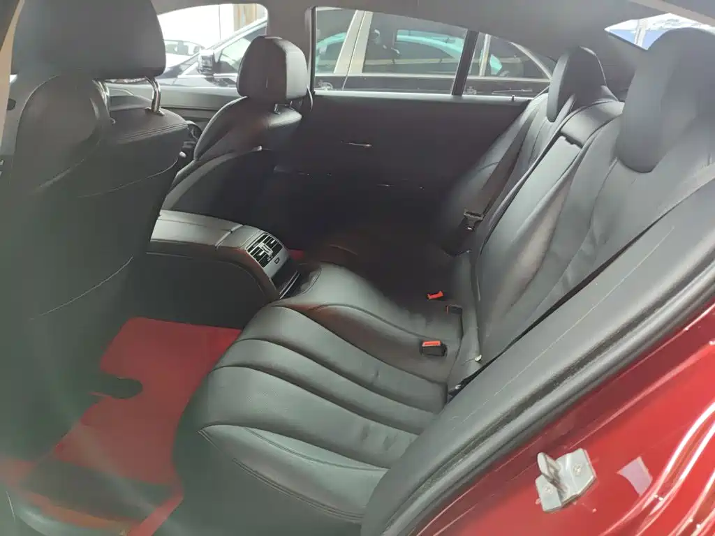 BMW 6 Series 2014 — фото 13