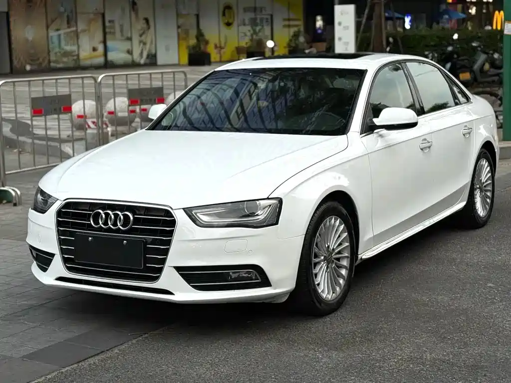 Audi A4L 2016