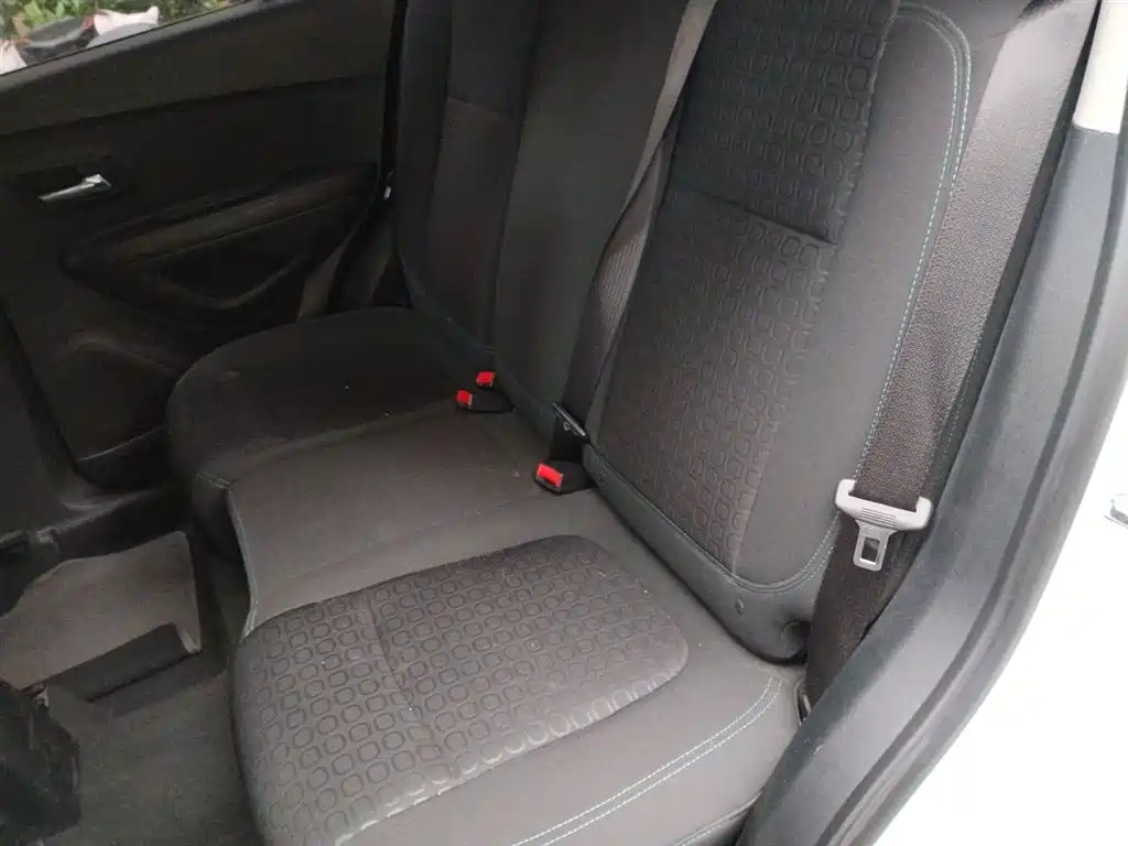 Chevrolet Trax 2016 — фото 13