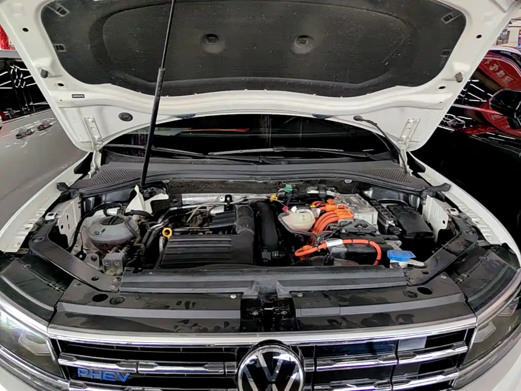 Volkswagen Tiguan L PHEV 2021 — фото 20