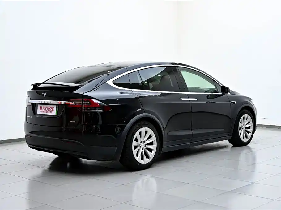 Tesla Model X 2017