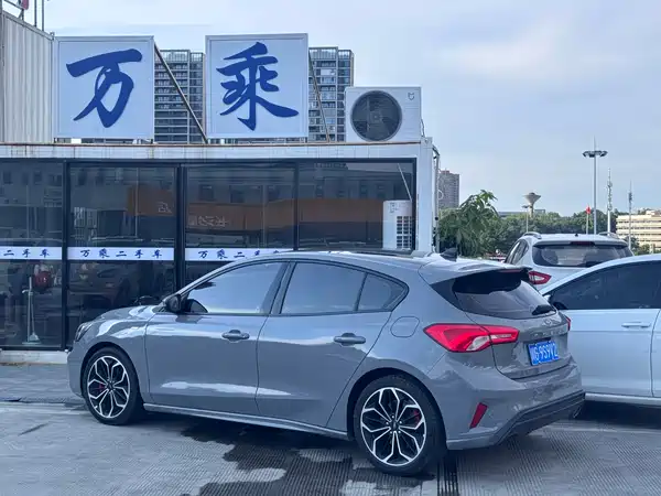 Ford Focus 2019