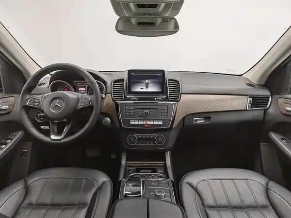 Mercedes-Benz GLE 2016