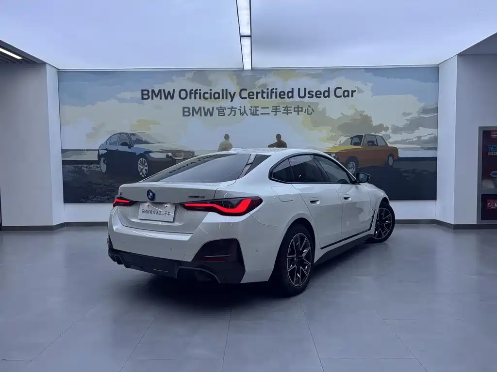 BMW i4 2024