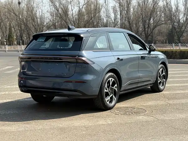 Lincoln Nautilus 2025