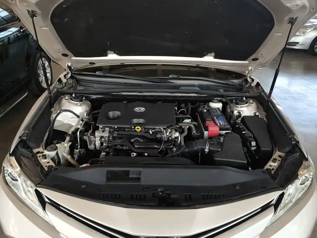 Toyota Camry 2020 — фото 16