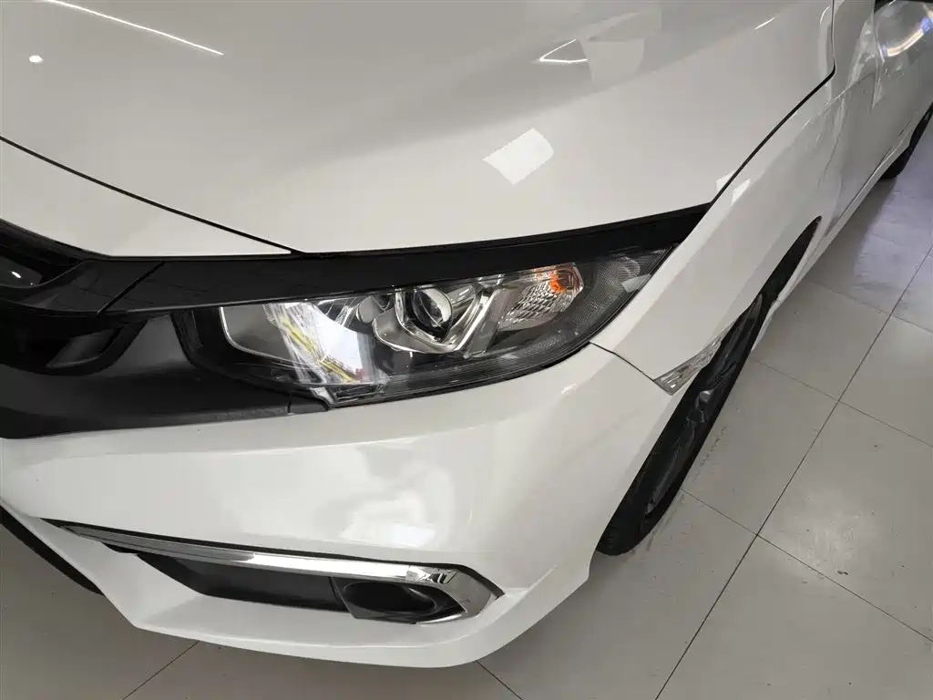 Honda Civic 2020 — фото 19