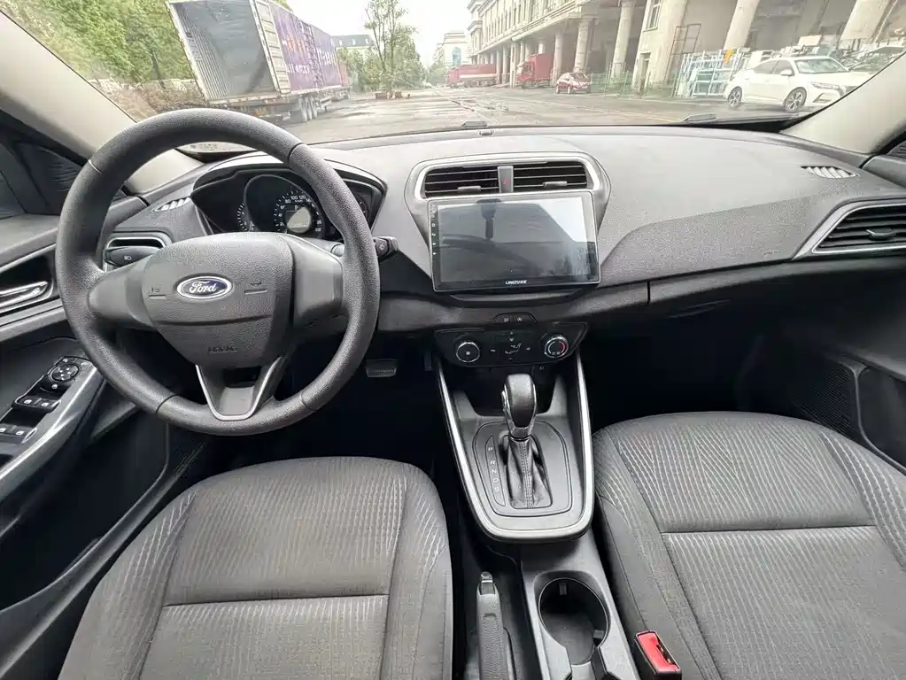 Ford Escort 2019