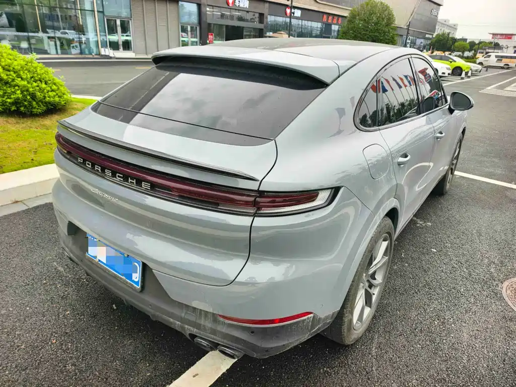 Porsche Cayenne 2024