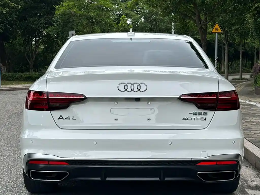 Audi A4L 2021 — фото 15