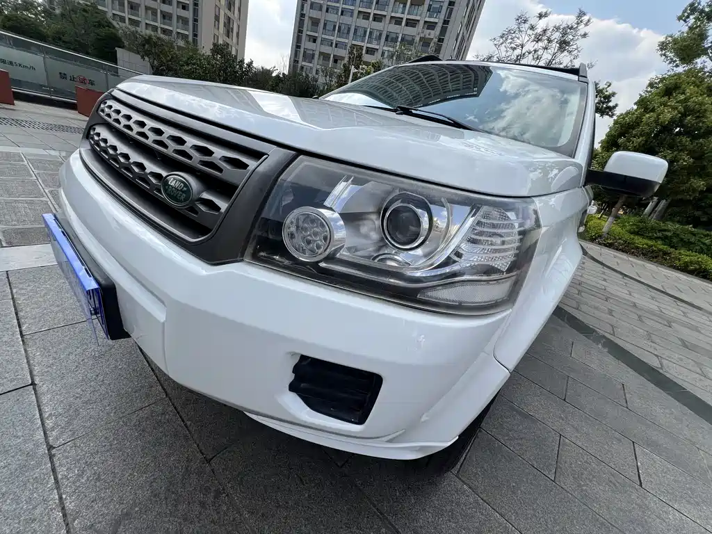 Land Rover Freelander 2 2014 — фото 20