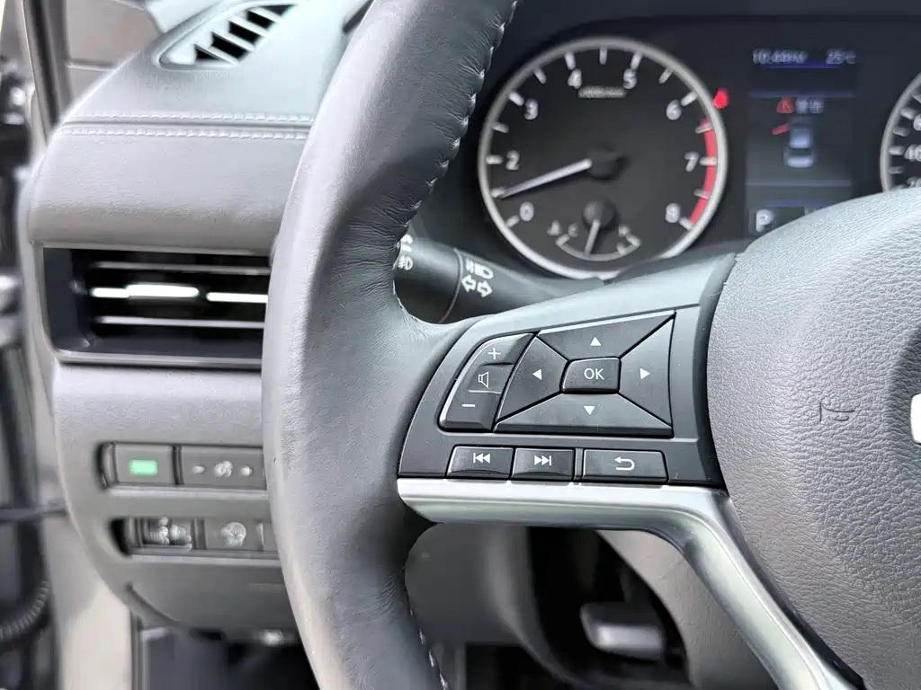 Nissan Sylphy 2019 — фото 16