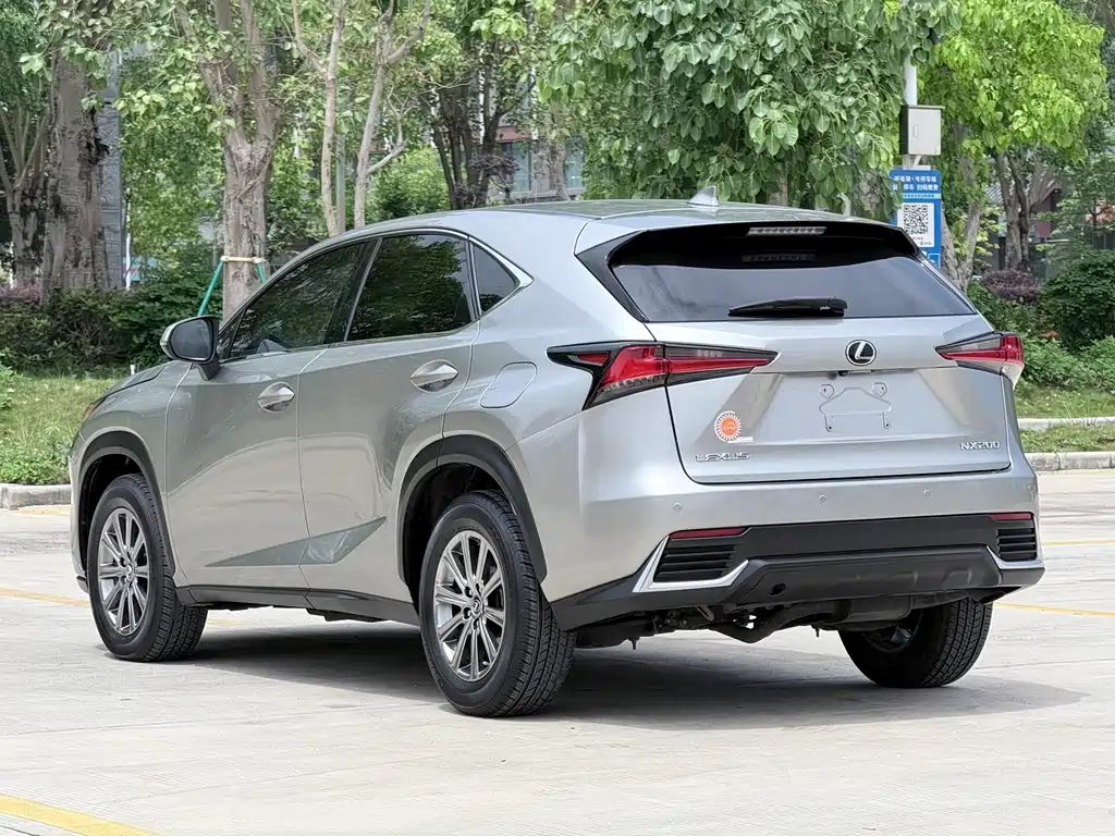 Lexus NX 2019 — фото 6