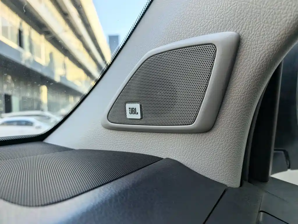 Toyota Prado 2016 — фото 13