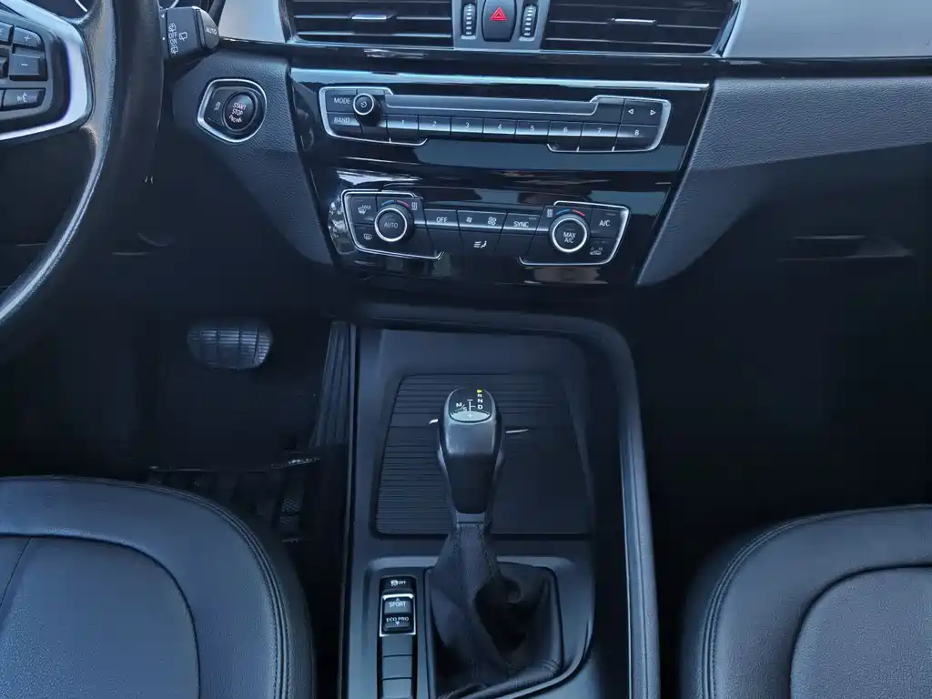 BMW X1 2017 — фото 13
