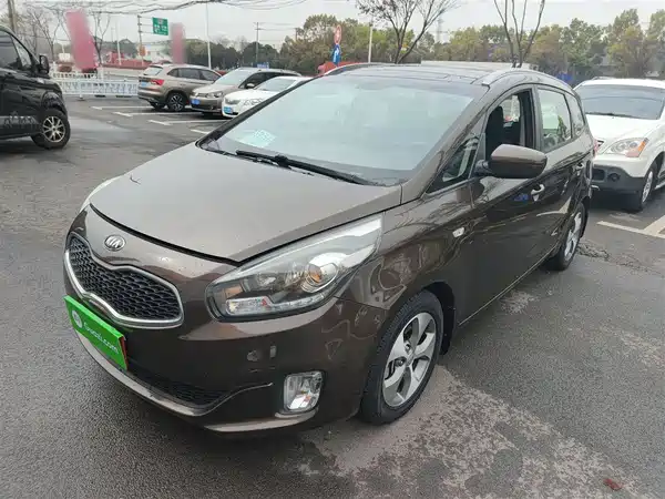 Kia Jiale 2013