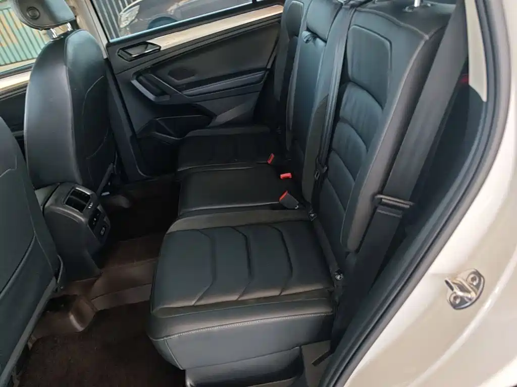 Volkswagen Tiguan L 2018 — фото 17