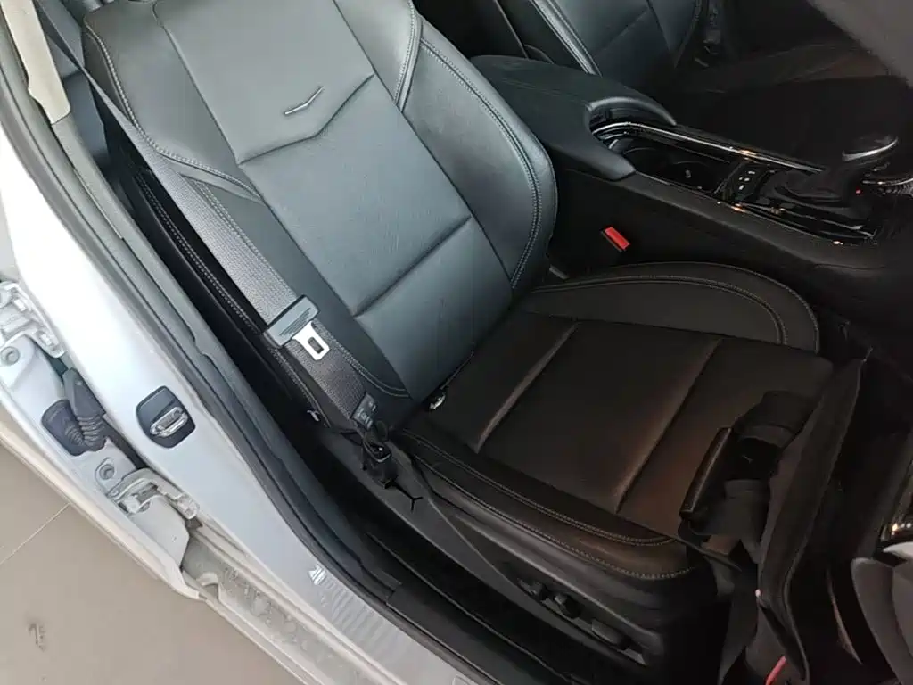 Cadillac ATS-L 2018 — фото 25