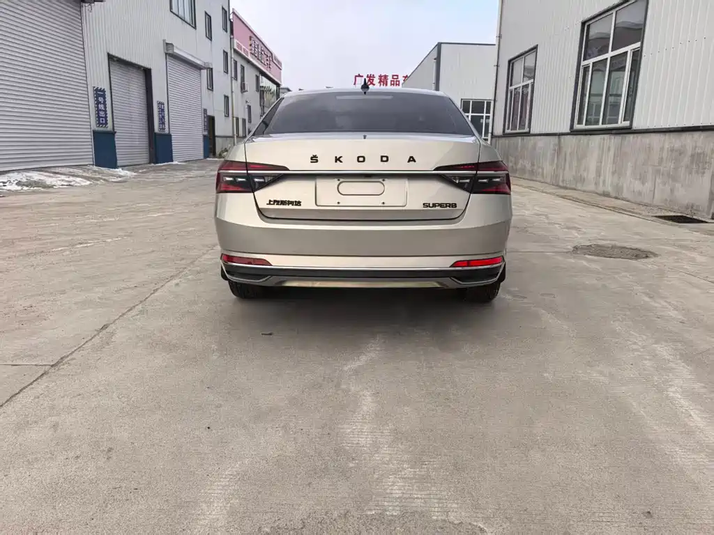 Skoda Superb 2023