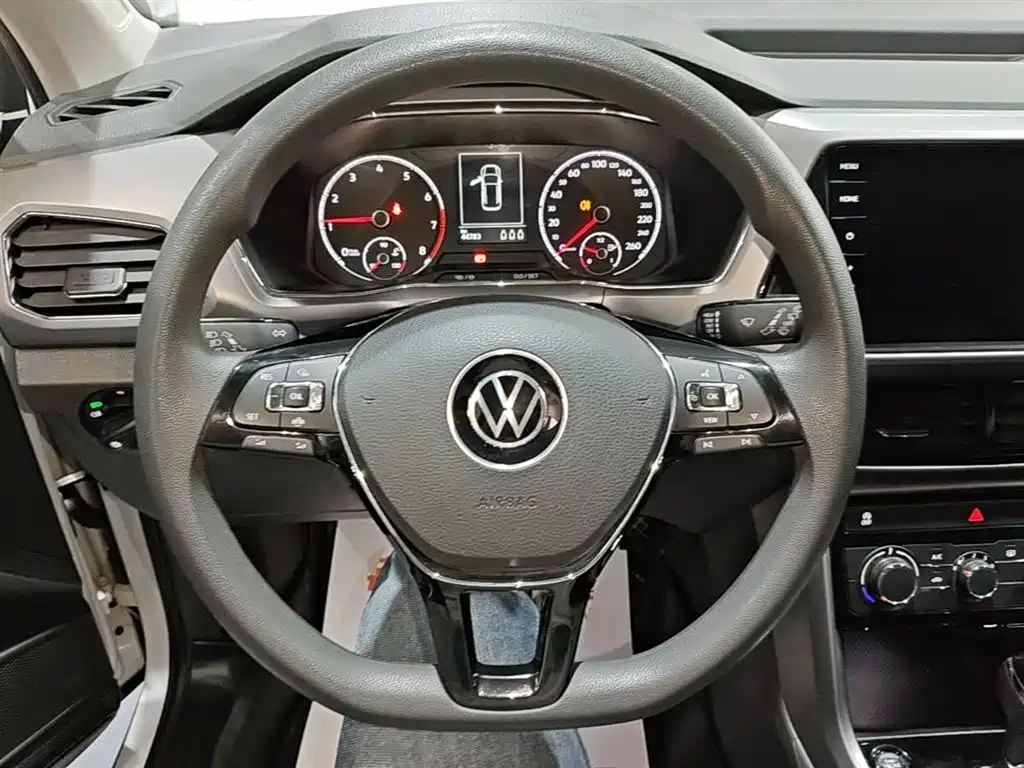 Volkswagen T-Cross 2021 — фото 11