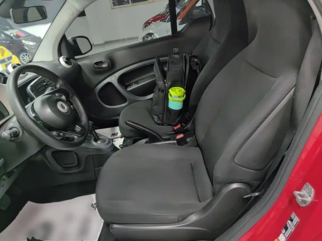 smart fortwo 2019 — фото 17
